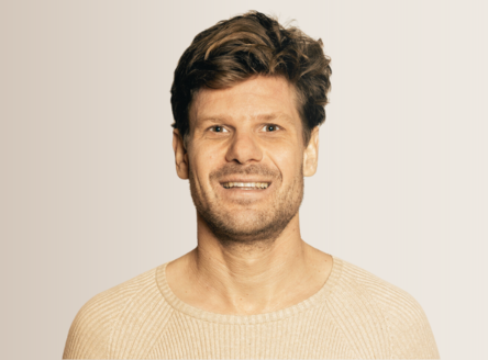 Column Jelte Bakker: “Werk aan je werkgeversmerk voor oudere werknemers”